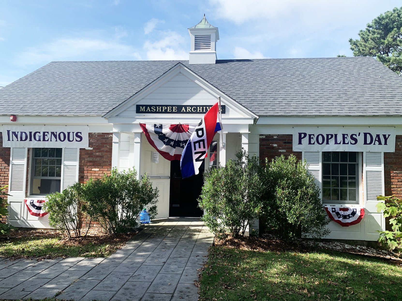 Mashpee Archives